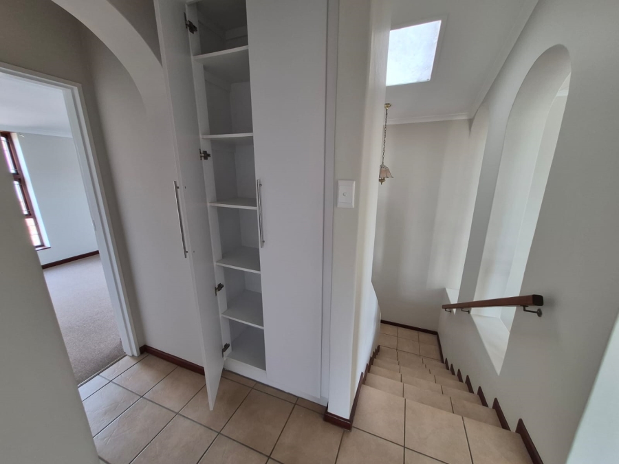5 Bedroom Property for Sale in Bayview Western Cape